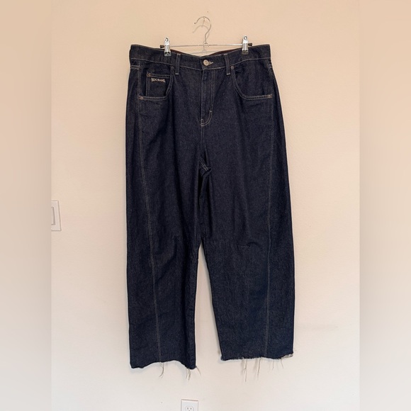 BDG Logan Twisted Buckle Barrel Jeans / Dark Denim Size 33 - Picture 3 of 8